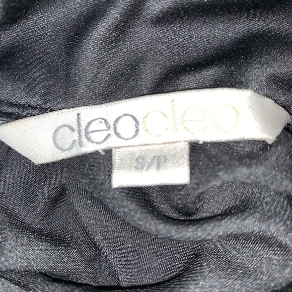 Cleocleo Black Sleeveless Pleated Tank - Picture 4 of 7